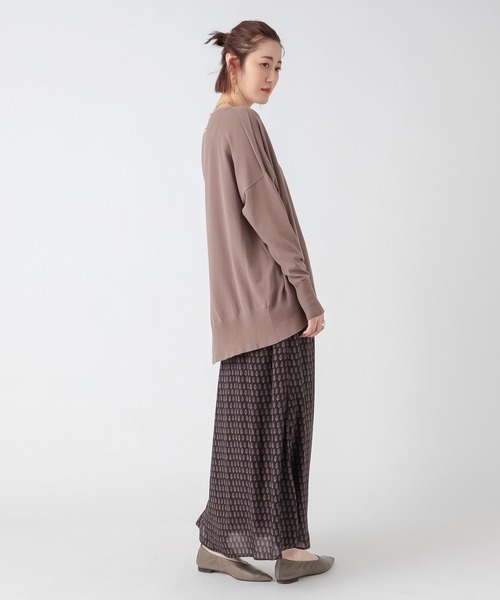 RIVE DROITE（リヴドロワ）の「シルエットで魅せる　ライト天竺スリットワイドニット（ニット/セーター・レディース・グリーン/ネイビー/モカ・FREE）」の18枚目の写真