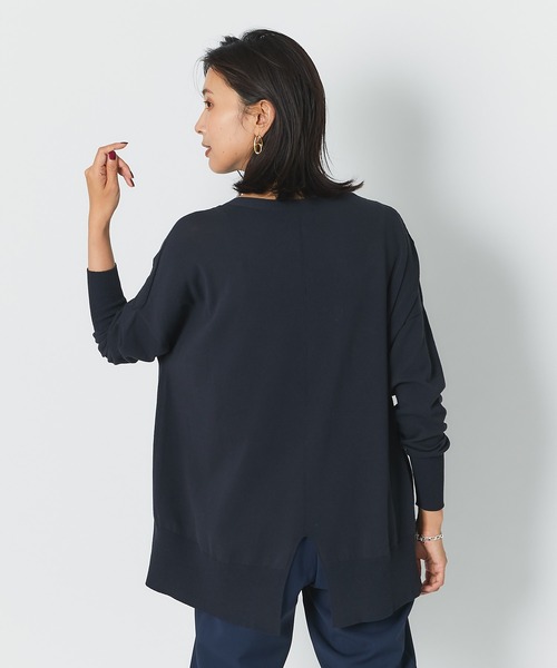 RIVE DROITE（リヴドロワ）の「シルエットで魅せる　ライト天竺スリットワイドニット（ニット/セーター・レディース・グリーン/ネイビー/モカ・FREE）」の22枚目の写真