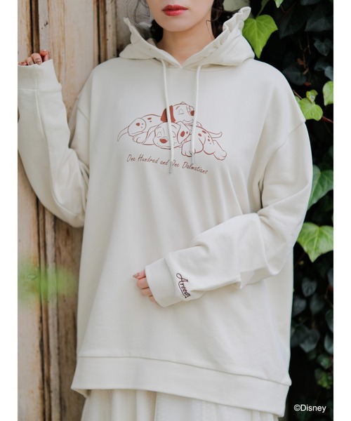 Disney（ディズニー）の「ﾃﾞｨｽﾞﾆｰｷｬﾗｸﾀｰ/ﾌﾘﾙﾊﾟｰｶｰ（パーカー・レディース・オフホワイト/ピンク/ライトベージュ・FREE）」の2枚目の写真
