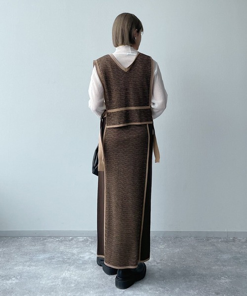 PAGEBOY(ページボーイ)の「ジャガードショートベスト(ベスト・レディース・ブラウン系その他/ブラック系その他・FREE)」の9枚目の写真