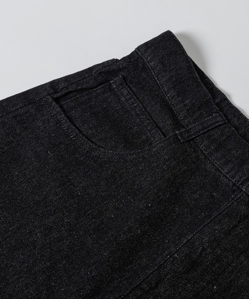 Perushu(ペルーシュ)の「リラックスストレートデニムパンツ(デニムパンツ・メンズ・ブラック/サックスブルー/インディゴブルー・SMALL/MEDIUM/LARGE)」の15枚目の写真
