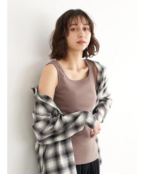 earth music&ecology（アースミュージックアンドエコロジー）の「2wayタンクトップ ＊（タンクトップ・レディース・ライトベージュ/ブラック/モカ/アイボリー・S/M）」の16枚目の写真