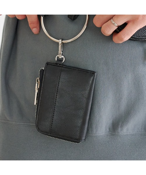 CPCM（シーピーシーエム）の「マルチケースリングショルダー（ショルダーバッグ・メンズ・ブラック/ブラック系その他/グリーン/ベージュ/ネイビー・FREE）」の11枚目の写真