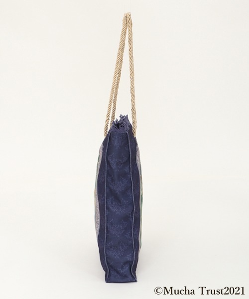 axes femme（アクシーズファム）の「ミュシャ　プリントバッグ（トートバッグ・レディース・ワイン/ネイビー・MEDIUM）」の12枚目の写真