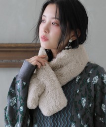 osharewalker（オシャレウォーカー）の「『フェイクファーミニティペット』（マフラー・レディース）」