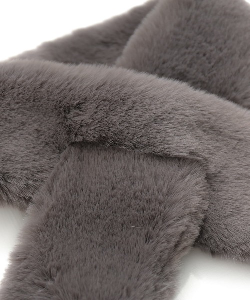 osharewalker（オシャレウォーカー）の「『フェイクファーミニティペット』（マフラー・レディース・モカ/パープル/ライトグレー/チャコール・FREE）」の18枚目の写真