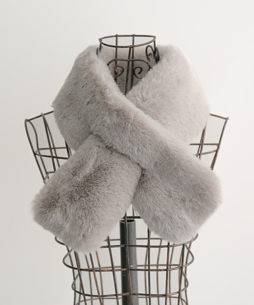 osharewalker（オシャレウォーカー）の「『フェイクファーミニティペット』（マフラー・レディース・モカ/パープル/ライトグレー/チャコール・FREE）」の21枚目の写真