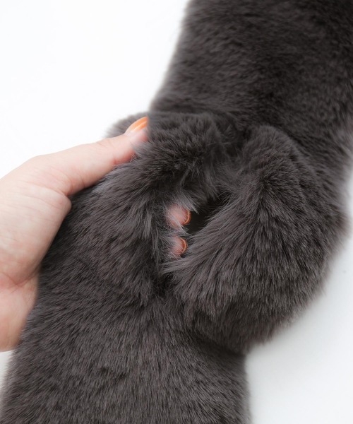 osharewalker（オシャレウォーカー）の「『フェイクファーミニティペット』（マフラー・レディース・モカ/パープル/ライトグレー/チャコール・FREE）」の6枚目の写真