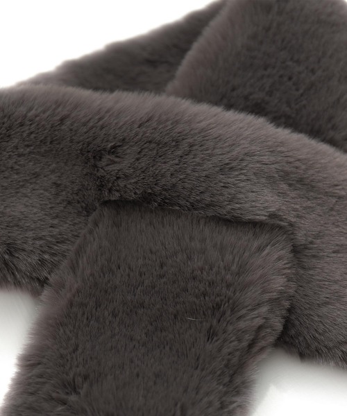 osharewalker（オシャレウォーカー）の「『フェイクファーミニティペット』（マフラー・レディース・モカ/パープル/ライトグレー/チャコール・FREE）」の7枚目の写真