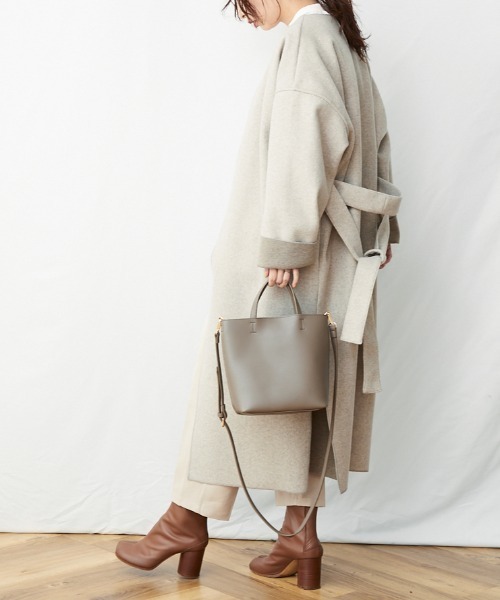 AZUL ENCANTO(アズールエンカント)の「リボンタックブラウス(シャツ/ブラウス・レディース・ホワイト/ブラック・FREE)」の16枚目の写真