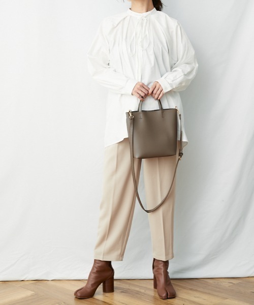 AZUL ENCANTO(アズールエンカント)の「リボンタックブラウス(シャツ/ブラウス・レディース・ホワイト/ブラック・FREE)」の11枚目の写真