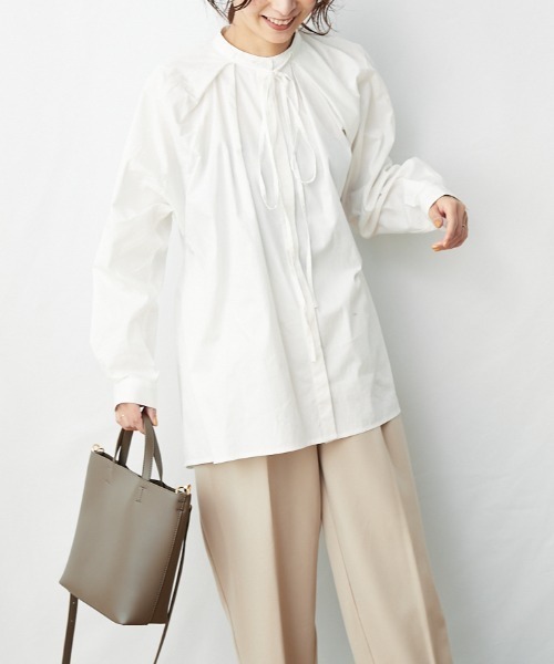 AZUL ENCANTO(アズールエンカント)の「リボンタックブラウス(シャツ/ブラウス・レディース・ホワイト/ブラック・FREE)」の5枚目の写真