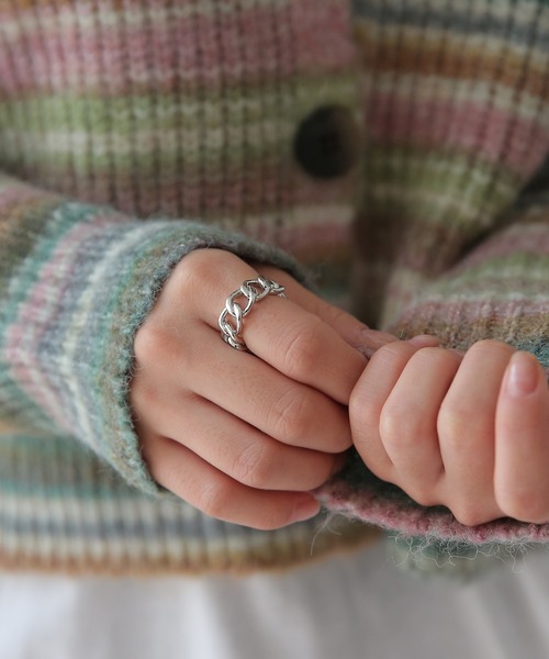 UNE MANSION（ユヌマンション）の「ボールドチェーンリング（リング・レディース・シルバー/ゴールド・ONE SIZE）」の8枚目の写真