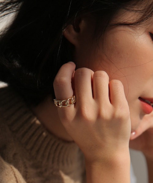 UNE MANSION（ユヌマンション）の「ボールドチェーンリング（リング・レディース・シルバー/ゴールド・ONE SIZE）」の10枚目の写真