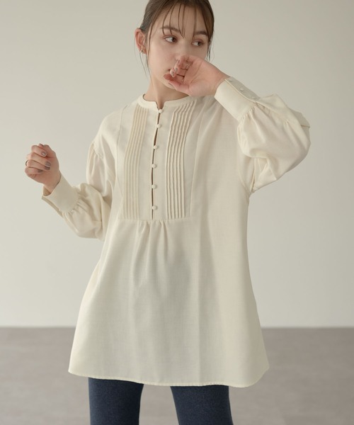 earth music&ecology（アースミュージックアンドエコロジー）の「フロントボタンピンタックチュニック＊（シャツ/ブラウス・レディース・アイボリー/ダークオレンジ/チェック・FREE）」の2枚目の写真