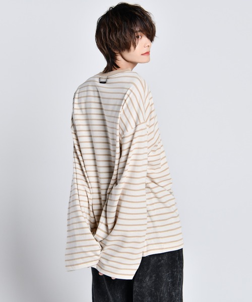 ADRER(アドラー)の「【23AW】extra quality wide sleeve long-T / エクストラクオリティワイドスリーブロンT(Tシャツ/カットソー・メンズ・ブラック/サックスブルー/グレー/ホワイト/ライトグレー/パープル/イエロー/ブラック系その他/ベージュ/ホワイト×ブラック/ブラウン/オレンジ/ベージュ系その他/ブルー/ワイン/テラコッタ/ピンク/ダークブラウン/グリーン・SMALL/MEDIUM/LARGE/X-SMALL)」の21枚目の写真