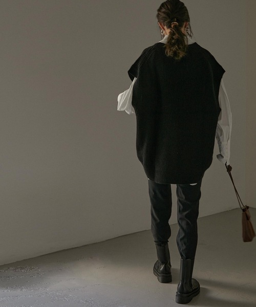 Fashion Letter（ファッションレター）の「Vネックオーバーサイズニットベスト（ベスト・レディース・ブラック/モカ・M～Ｌ/LL～3L/4L～5L）」の3枚目の写真