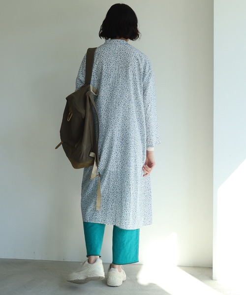yuni（ユニ　）の「コットンキュプラ flower pr banded collarワンピース（シャツワンピース・レディース・サックスブルー/グレー・FREE）」の11枚目の写真