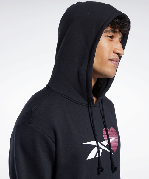 Reebok(リーボック)の「クラシックス バレンタイン デー フーディー / Classics Valentine’s Day Hoodie /(パーカー・メンズ・ブラック/ホワイト・SMALL/XXX-LARGE/XX-LARGE/X-SMALL/MEDIUM/LARGE/X-LARGE)」の10枚目の写真