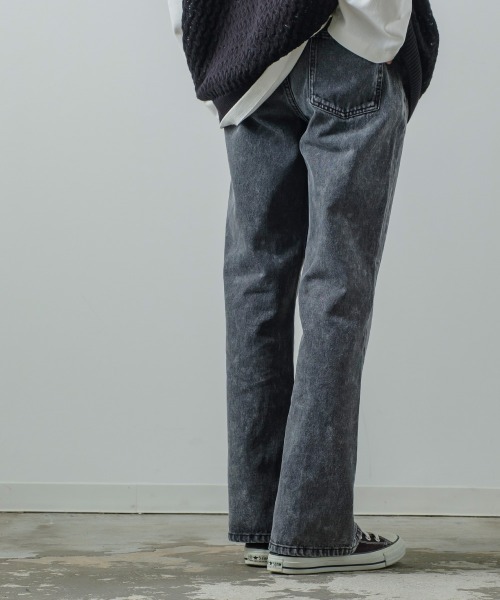 improves（インプローブス）の「ケミカルウォッシュ フレア デニムパンツ（デニムパンツ・メンズ・ブルー/ブラック・MEDIUM/LARGE）」の5枚目の写真