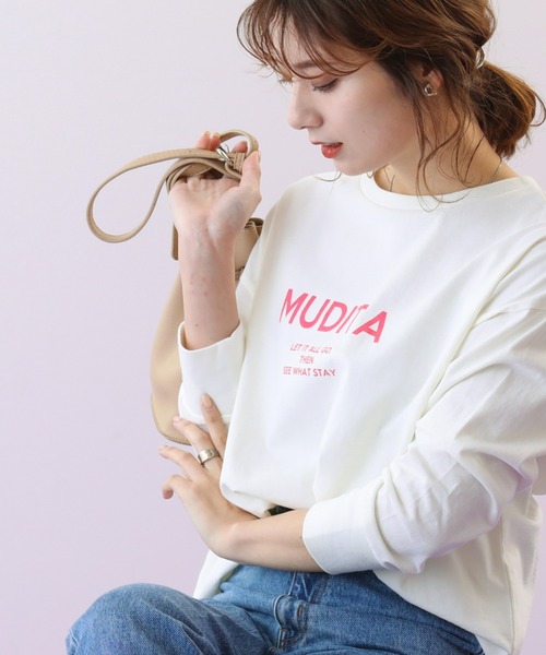 frames RAY CASSIN（フレームスレイカズン）の「WEB限定 カラーロゴプリントロンT（Tシャツ/カットソー・レディース・オレンジ/ピンク/パープル/グリーン・FREE）」の21枚目の写真