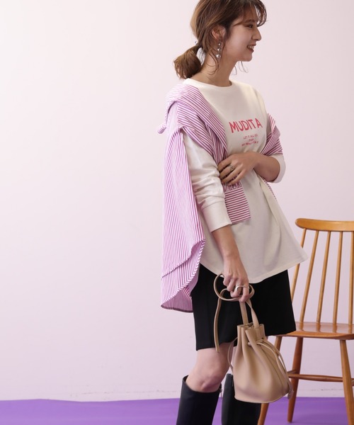 frames RAY CASSIN（フレームスレイカズン）の「WEB限定 カラーロゴプリントロンT（Tシャツ/カットソー・レディース・オレンジ/ピンク/パープル/グリーン・FREE）」の17枚目の写真