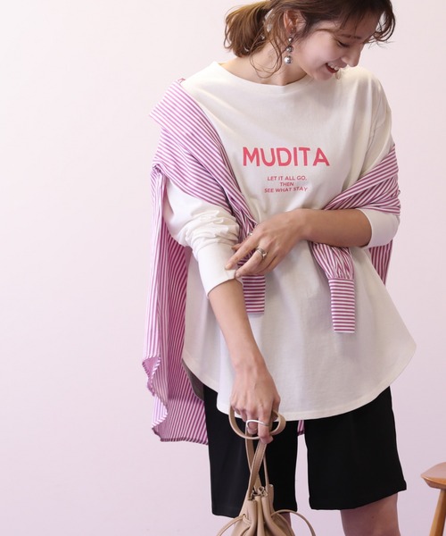 frames RAY CASSIN（フレームスレイカズン）の「WEB限定 カラーロゴプリントロンT（Tシャツ/カットソー・レディース・オレンジ/ピンク/パープル/グリーン・FREE）」の18枚目の写真