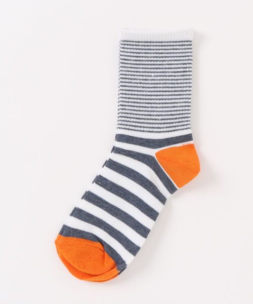 Fun & Daily（ファンアンドデイリー）の「F&D : パネルボーダーリブソックス（ソックス/靴下・レディース・ブラック/ネイビー/ベージュ/ブルー系その他・FREE）」の4枚目の写真