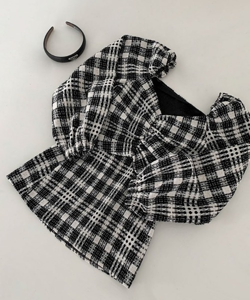 BEIDELLI（ベイデリー）の「[BELLIDE MADE] [ブラウス+スカート]ツインクルツイードセットアップ（セットアップ・レディース・ブラック・SMALL/MEDIUM）」の6枚目の写真