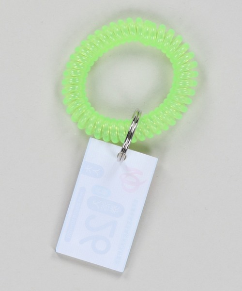 SPINNS(スピンズ)の「サウナモチーフ アクリルキーホルダー(キーホルダー・レディース・A/イエロー/グリーン・ONESIZE)」の6枚目の写真