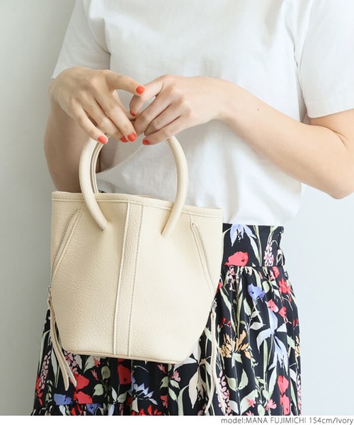 coca(coca)(コカ)の「ファスナーバッグ(ハンドバッグ・レディース・アイボリー/ブラック/キャメル・ONE SIZE)」の18枚目の写真