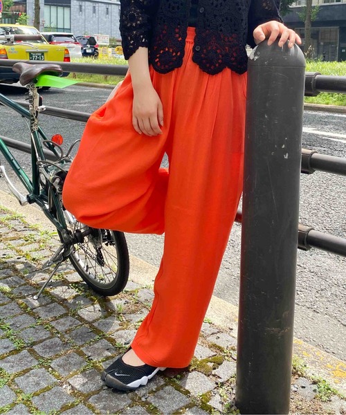 CPCM(シーピーシーエム)の「ジョーゼットカラーイージーパンツ(その他パンツ・レディース・イエロー/グリーン/オレンジ/パープル・FREE)」の12枚目の写真