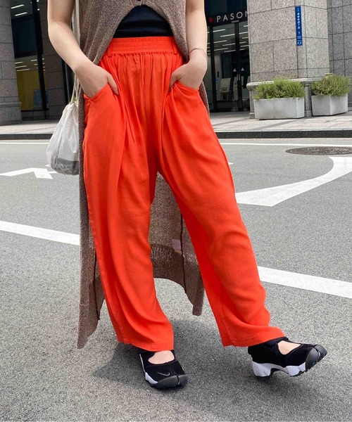 CPCM(シーピーシーエム)の「ジョーゼットカラーイージーパンツ(その他パンツ・レディース・イエロー/グリーン/オレンジ/パープル・FREE)」の6枚目の写真