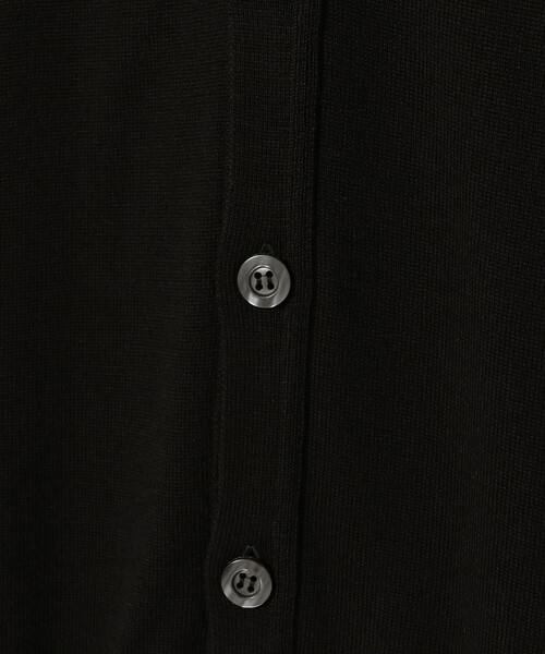 BEAMS F(ビームスエフ)の「JOHN SMEDLEY / BURLEY 24ゲージ ニット カーディガン(カーディガン/ボレロ・メンズ・ブラック/ネイビー・S/M/L)」の5枚目の写真