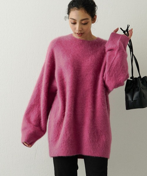 OUVRAGE CLASSE(ウヴラージュクラス)の「フォックスファークルーネックプルオーバー(ニット/セーター・レディース・アッシュグレー/ピンク/スミクロ・FREE)」の21枚目の写真