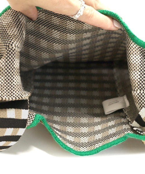 DONOBAN(ドノバン)の「ストラップ付きニットバッグ(ハンドバッグ・レディース・テラコッタ/アイボリー/ブラック/ブルー・F)」の21枚目の写真