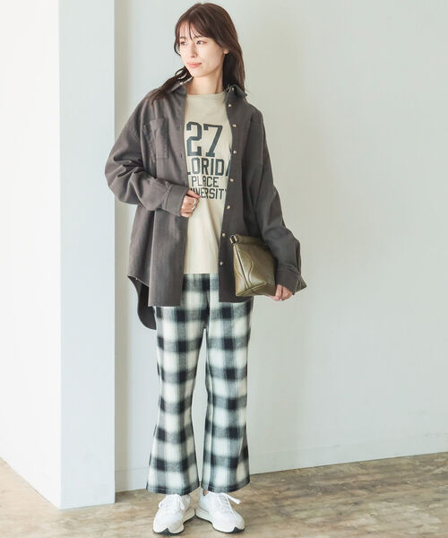 B:MING by BEAMS（ビーミングバイビームス）の「B:MING by BEAMS / ヘリンボーン シャツジャケット（ミリタリージャケット・レディース・アイボリー/スミクロ・SMALL/MEDIUM）」の21枚目の写真