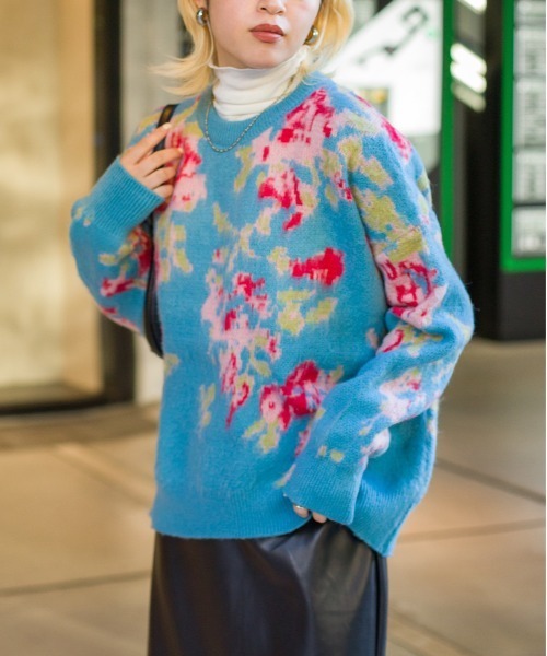 SpRay（スプレイ）の「シャギー花柄ニット（ニット/セーター・レディース・ダークパープル/ブルー・FREE）」の8枚目の写真
