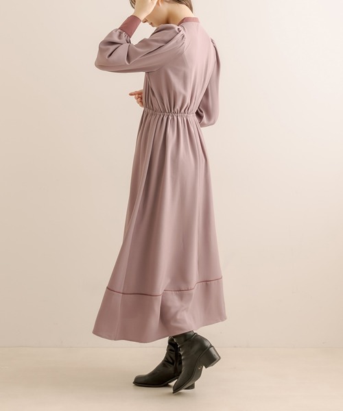 OLIVE des OLIVE（オリーブデオリーブ）の「【WEB限定】ピンタッククレリックワンピース（ワンピース・レディース・オフホワイト/サックスブルー/ライトブラウン・FREE）」の10枚目の写真