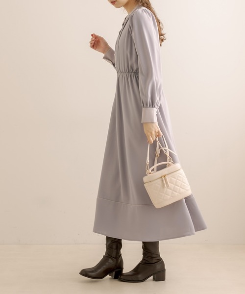 OLIVE des OLIVE（オリーブデオリーブ）の「【WEB限定】ピンタッククレリックワンピース（ワンピース・レディース・オフホワイト/サックスブルー/ライトブラウン・FREE）」の16枚目の写真