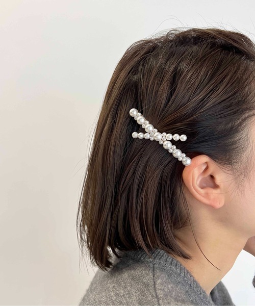 PICCIN(ピッチン)の「クロスパールバレッタ(バレッタ/ヘアクリップ・レディース・ホワイト・FREE)」の1枚目の写真