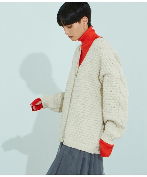 Settimissimo（セッティミッシモ）の「ポップコーン編みニットカーディガン（カーディガン/ボレロ・レディース・パープル/アイボリー/ブラック・FREE）」の5枚目の写真