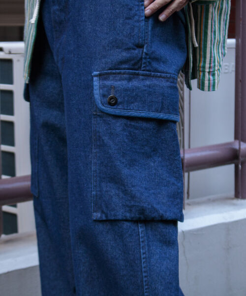 ARMY TWILL（アーミーツイル）の「【ARMY TWILL/アーミーツイル】DENIM CARGO PANTS デニム カーゴパンツ（デニムパンツ・メンズ・ライトブルー/インディゴブルー・M/L）」の22枚目の写真