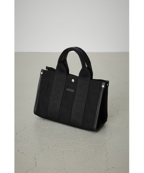AZUL by moussy(アズールバイマウジー)の「SQUARE CANVAS TOTE BAG/スクエアキャンバストートバッグ(トートバッグ・メンズ・オフホワイト/ブラック・FREE)」の2枚目の写真