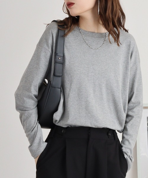 atONE（アットワン）の「atONE ラウンドヘム サイドスリット ロングTシャツ 長袖（Tシャツ/カットソー・レディース・ホワイト/ブラック/ピンクベージュ/チャコールグレー/杢グレー/グレイッシュベージュ/カーキ・F）」の21枚目の写真