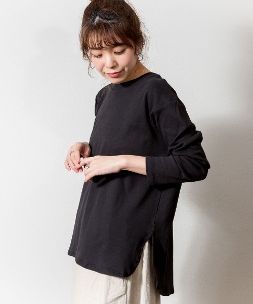 【新品タグ付き】ATON ラウンドヘム Tシャツ ロング丈 スリット 黒 02 セール】atONE ラウンドヘム サイドスリット ロングTシャツ 長袖（T