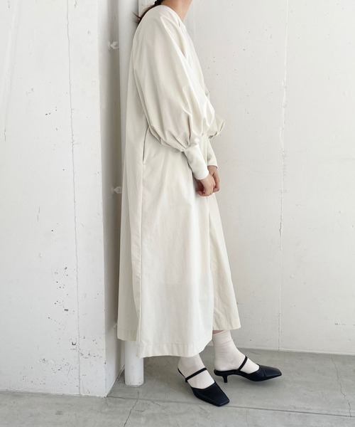 LOWRYS FARM（ローリーズファーム）の「シャカシャカソデパフワンピース　185829（ワンピース・レディース・グリーン/ブラック/アイボリー・FREE）」の4枚目の写真