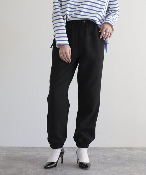 fredy emue（フレディエミュ）の「ダブルクロスジョガーパンツ（その他パンツ・レディース・オフホワイト/ブラック/ライトグレー・38）」の3枚目の写真