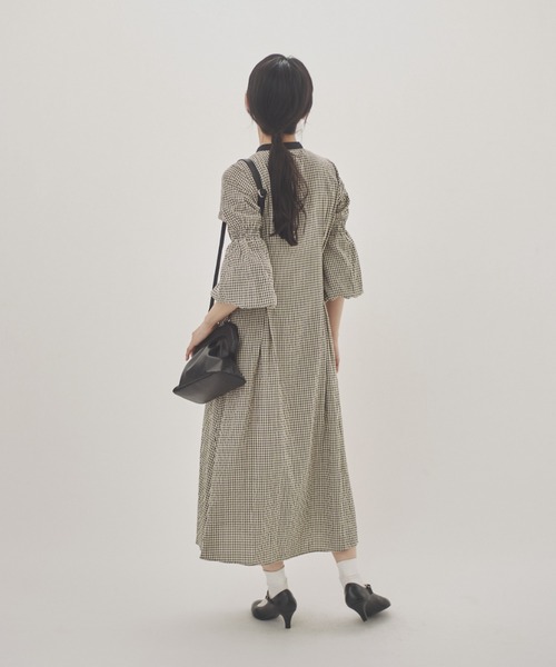 idem（イデム）の「padded gamaguchi bag/パデットがまぐちバッグ（ショルダーバッグ・レディース・ブラック/グレイッシュベージュ/ミント・FREE）」の15枚目の写真