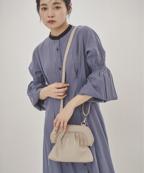 idem（イデム）の「padded gamaguchi bag/パデットがまぐちバッグ（ショルダーバッグ・レディース・ブラック/グレイッシュベージュ/ミント・FREE）」の9枚目の写真
